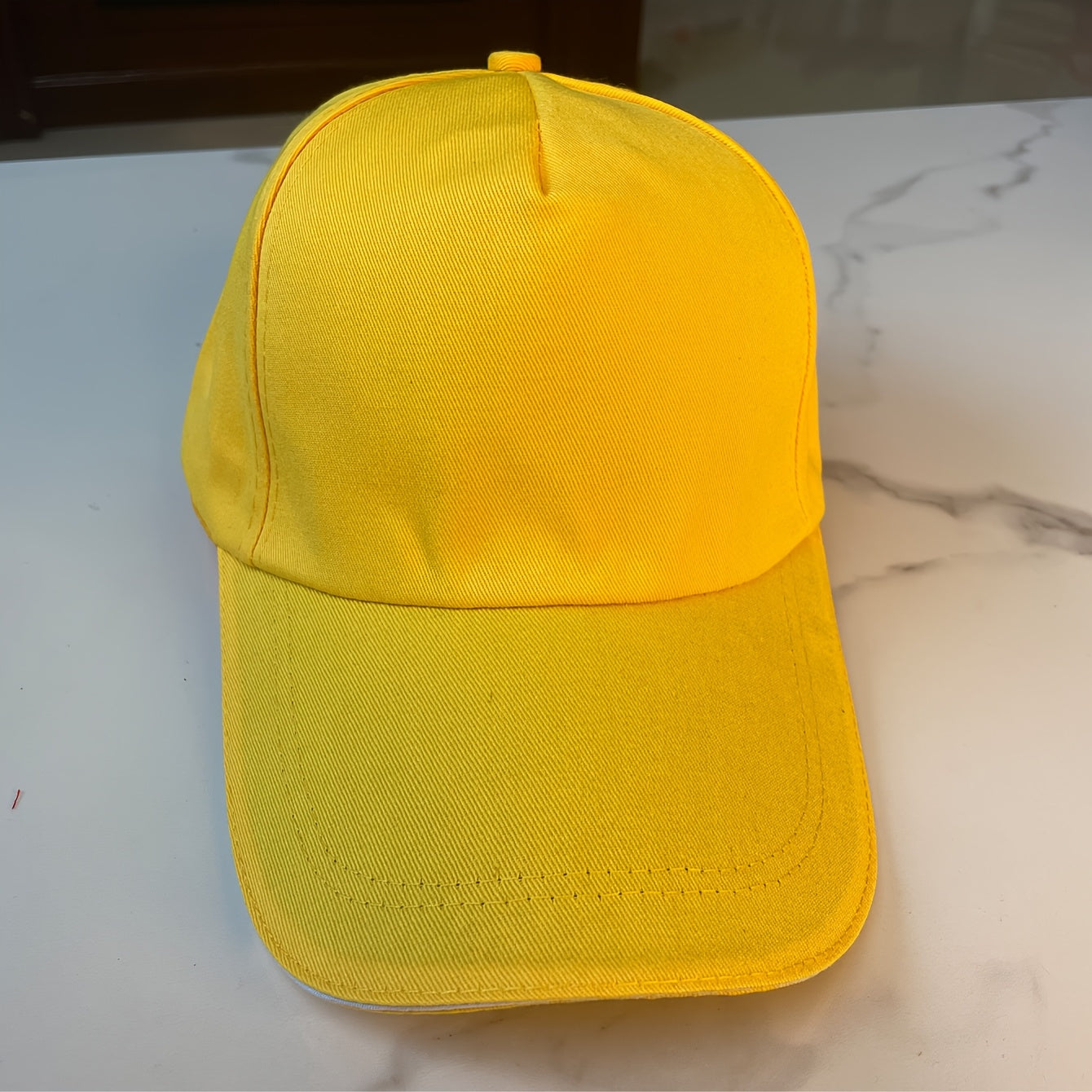 Sombrero de sol ligero de poliéster con cordón ajustable para un estilo urbano de verano