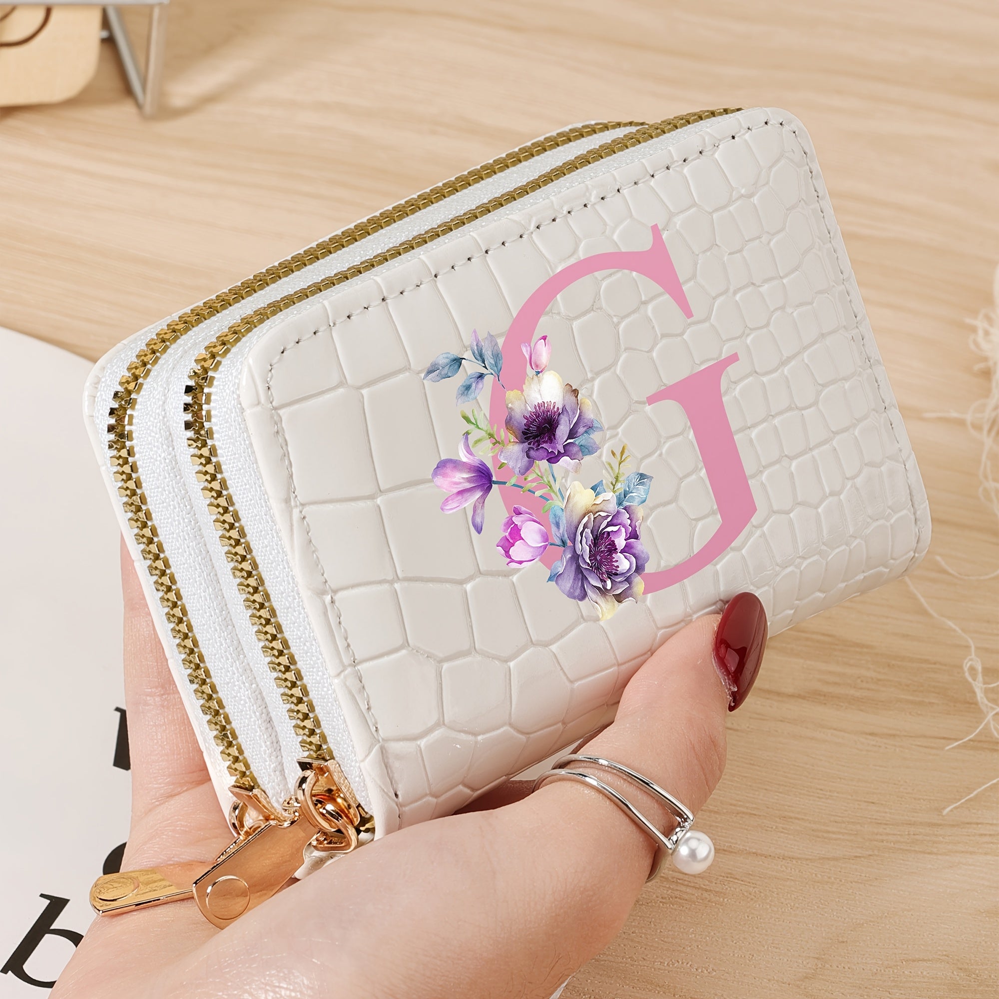 Стильный женский кошелек с крокодиловым узором и дизайном "P", сумка с двойной молнией черного, белого и розового цветов. Модная монетница для путешествий и повседневного использования, школьный аксессуар с текстурой.