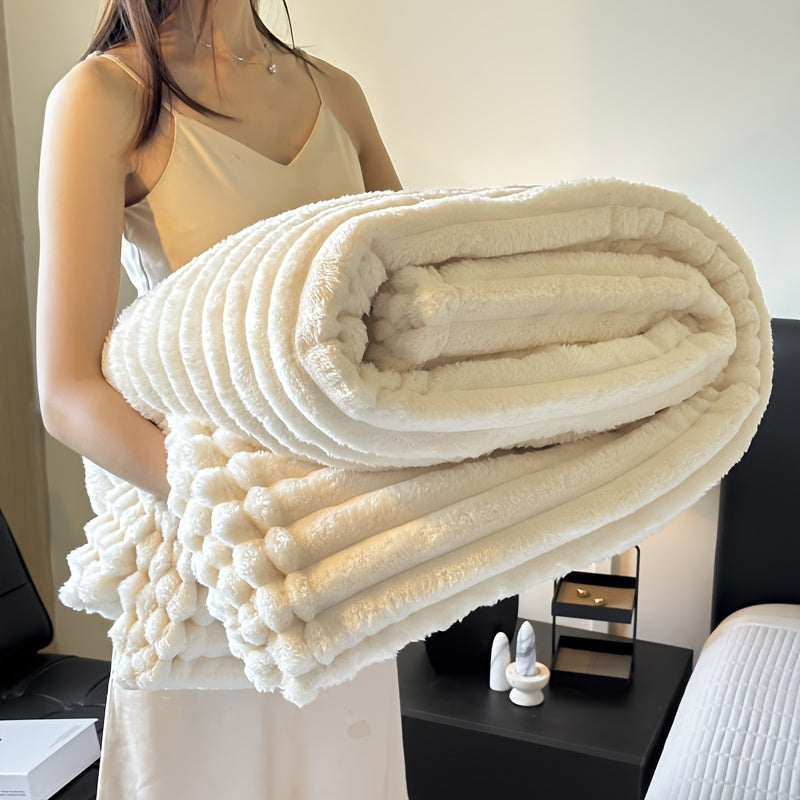 Reversible Polyester Knit Blanket with Stripes for All Seasons Machine Washable Cozy and Anti-Freeze 250-300gsm