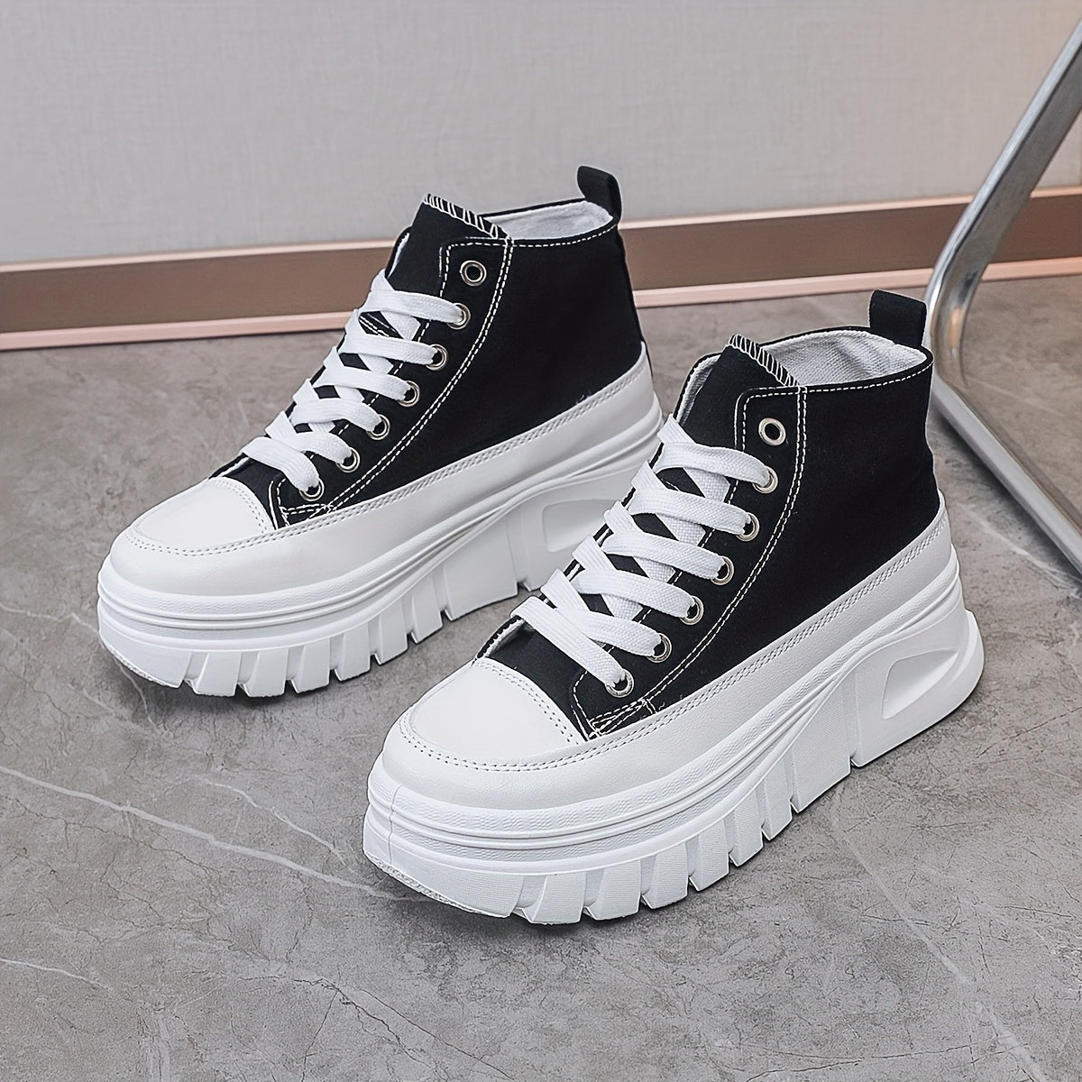 Women's Chunky Platform Lace-Up Sneakers Breathable Mid-Top Casual Shoes
