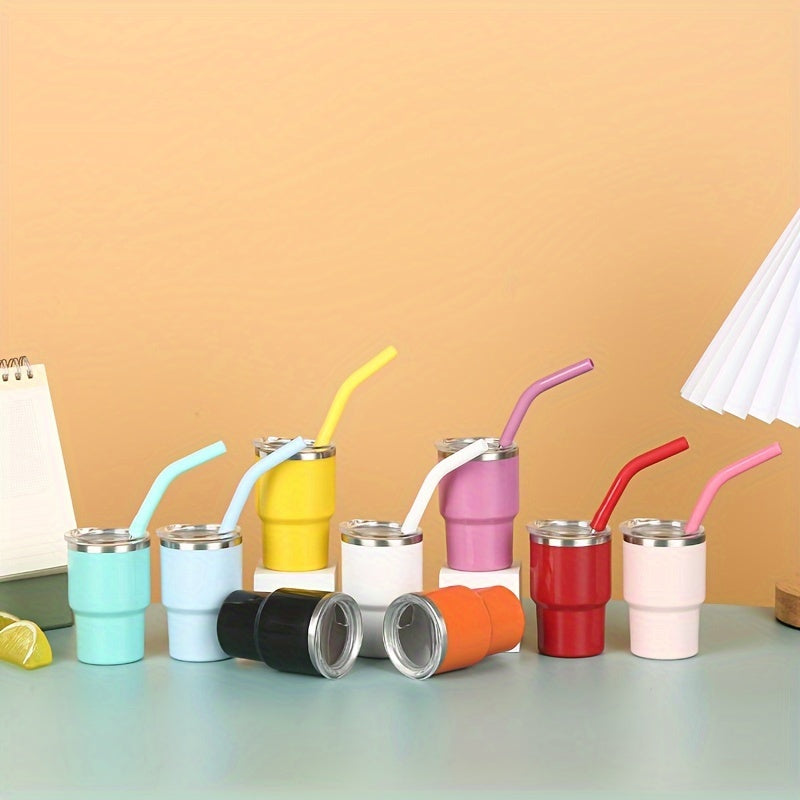 9 чашек из нержавеющей стали с крышками и соломинками, идеально подходящих для домашнего или коммерческого использования.