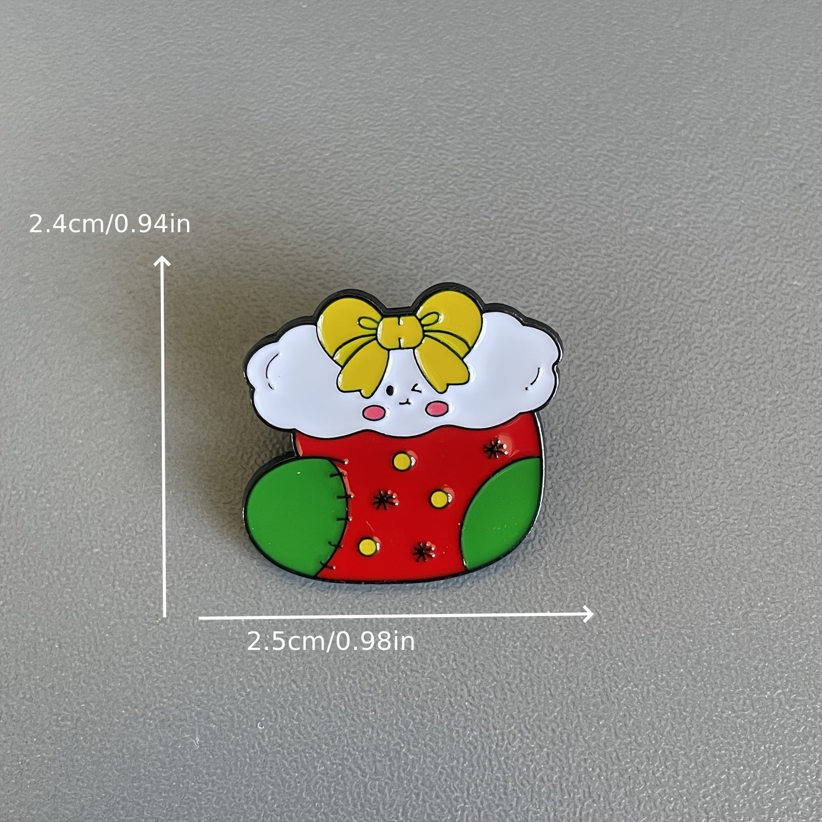 6 ta Yangi yil emal pinlari to'plami, noaniq shakldagi alloy broshlar, Santa, gingerbread va daraxt dizaynlari