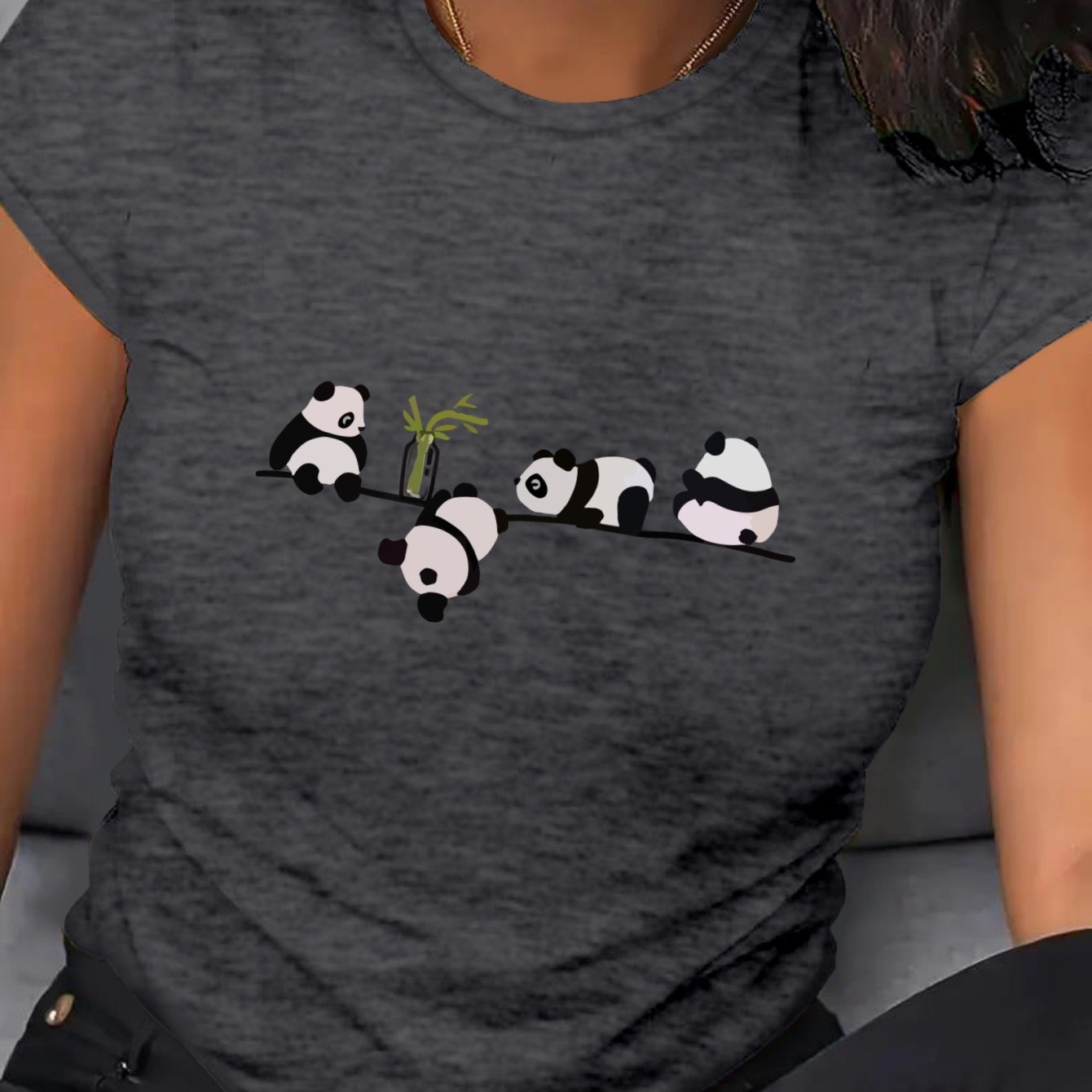 Camiseta casual de poliéster para mujer talla grande con estampado de panda para todas las estaciones