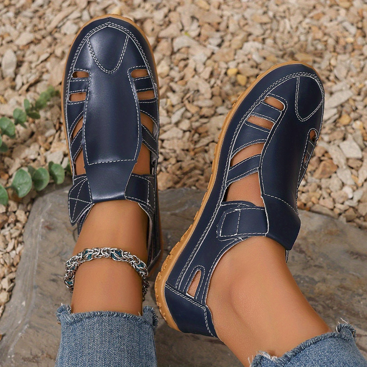 Women's Flat Hollow-Out Summer Sandals Lightweight Breathable Platform Shoes