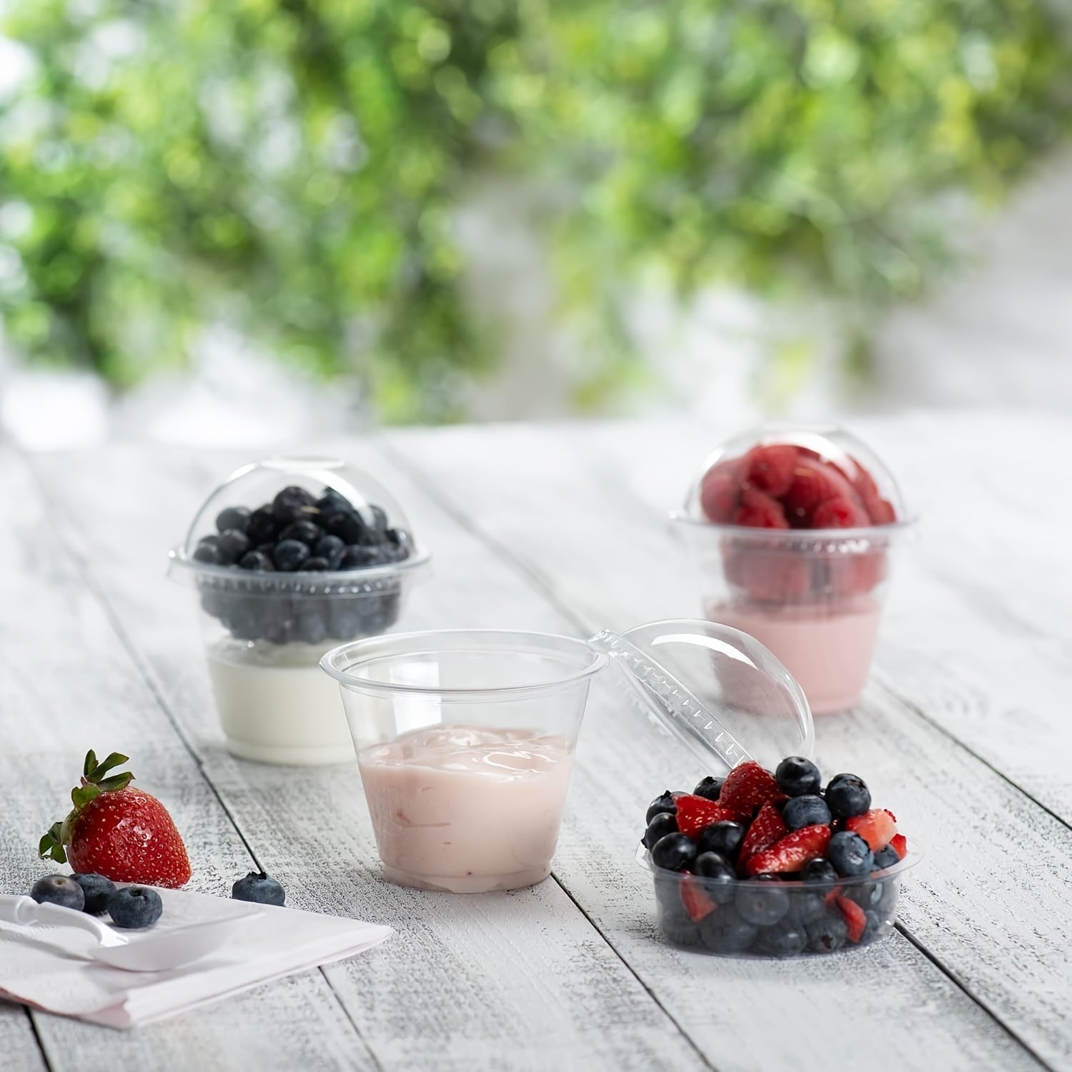 Set of 50 Clear 9/12oz Plastic Cups with Domed Lids for Desserts and Drinks