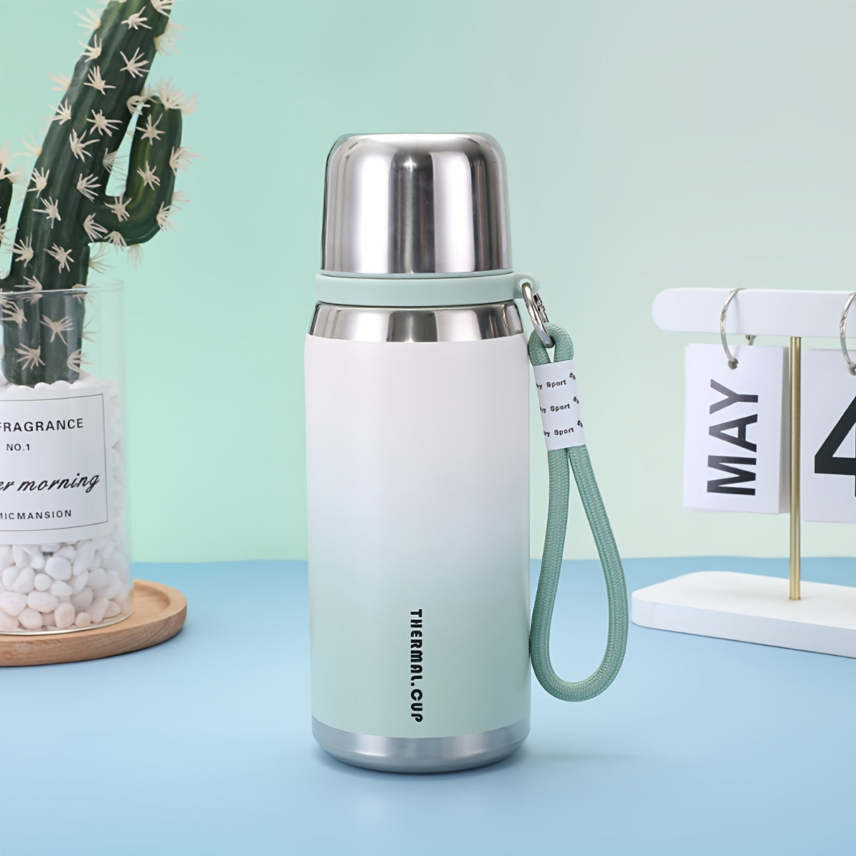 Gradient Stainless Steel Water Bottle 600ml Insulated Durable with Lid