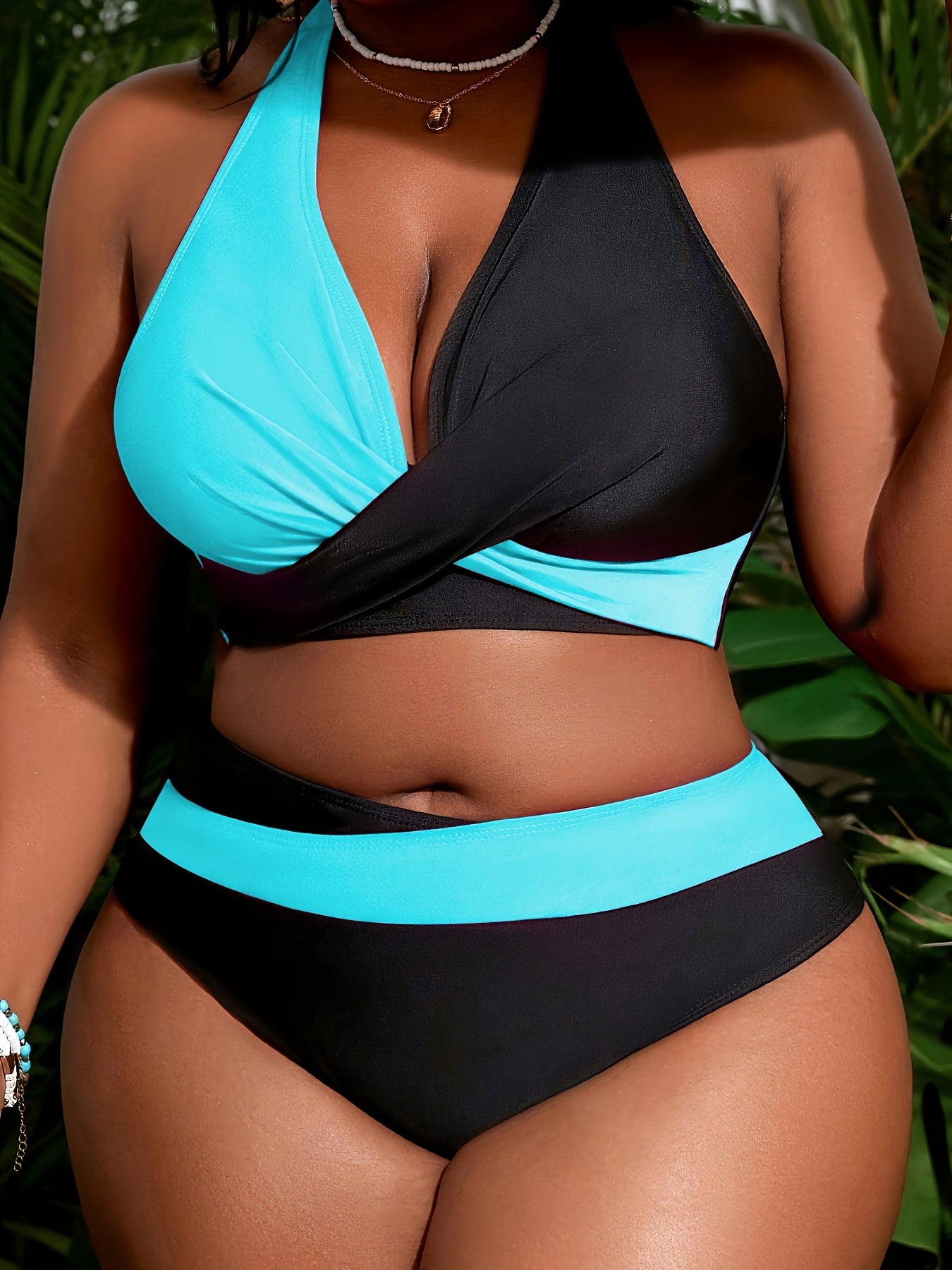 Plus-Size Women's Color Block V-Neck Bikini Set with Removable Padding