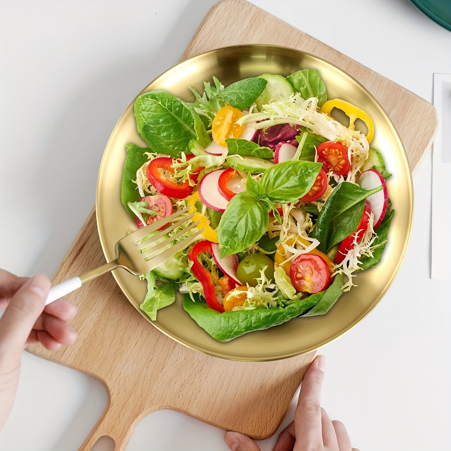 Набор из 4 десертных тарелок из нержавеющей стали диаметром 26,01 см, круглые сервировочные блюда, золотистые металлические подносы для салата, стейка