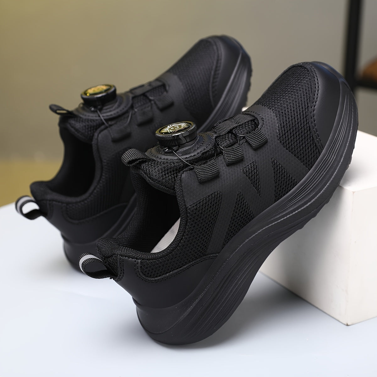 Kids' Breathable Mesh Running Shoes with Rotating Buckle Black All-Season Sneakers for Boys and Girls