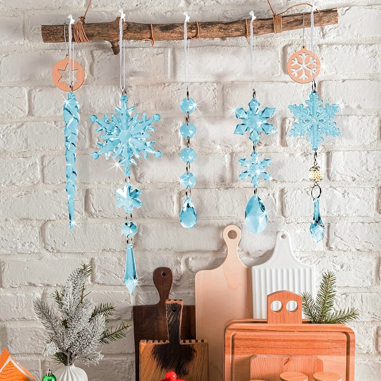 18 decoraciones navideñas azul claro con copos de nieve de acrílico, carámbanos y colgantes de cristal para adornos de árbol navideño
