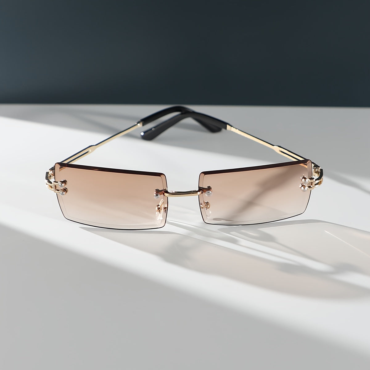 Rectangle Frame Sunglasses for Women and Men Anti-Glare Driving Beach Travel