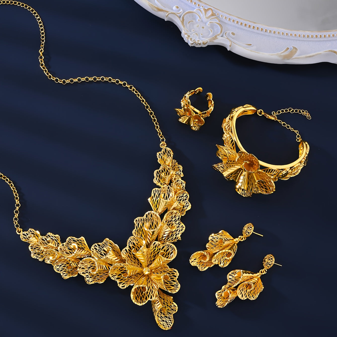 Vintage Style 18K Gold Plated Copper Jewelry Set for Women with Elegant Design