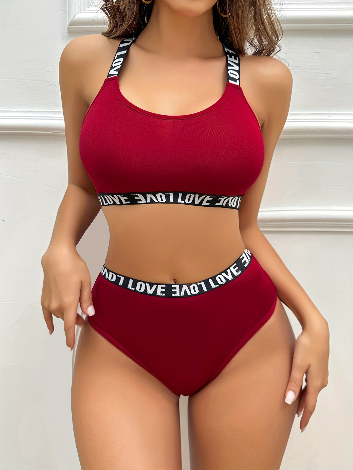 Women’s Letter Print Lingerie Set with Criss Cross Back Sports Bra and Elastic Panties