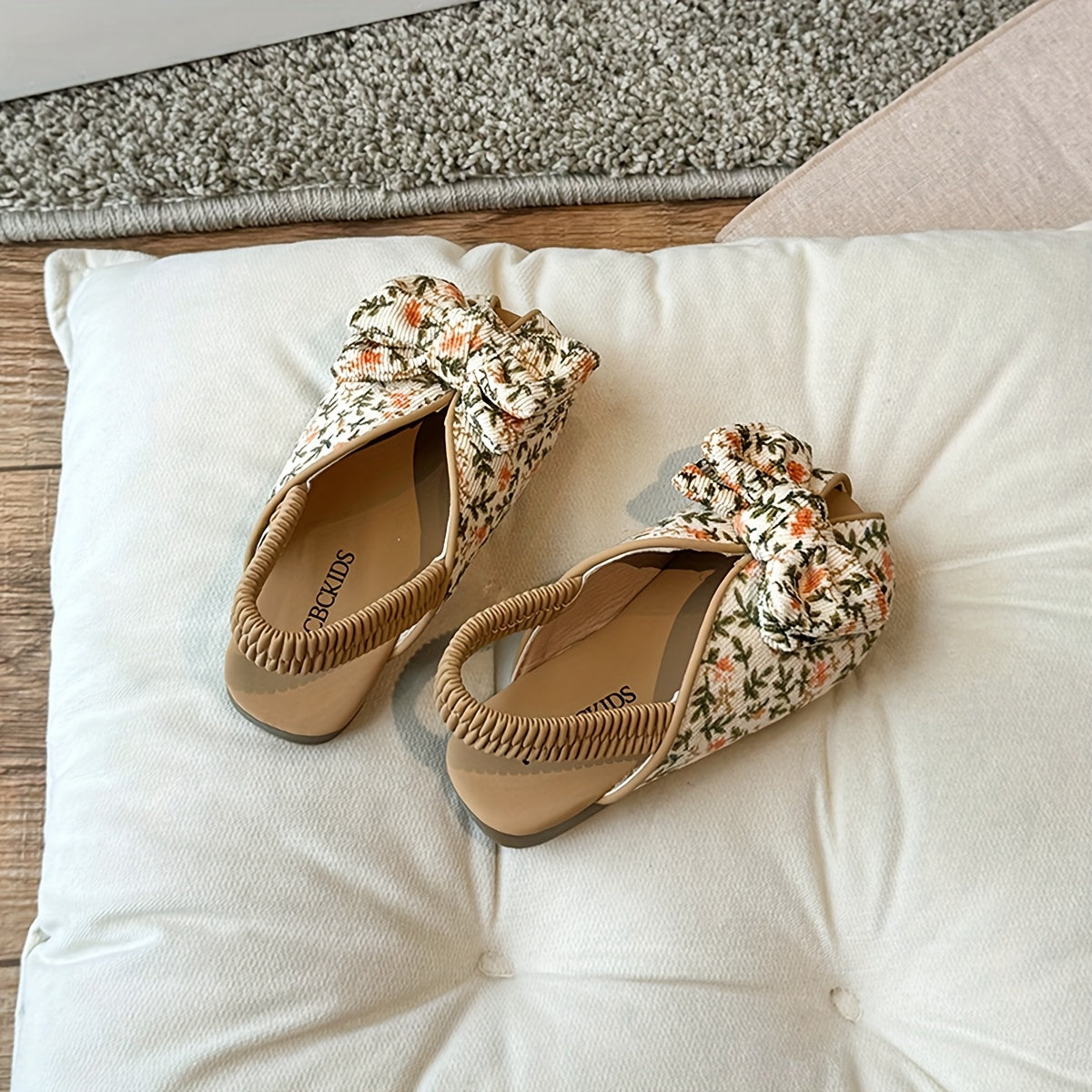 Детские сандалии с цветочным бантом, всесезонные, нескользящие, комфортные для свадеб, вечеринок, повседневной носки