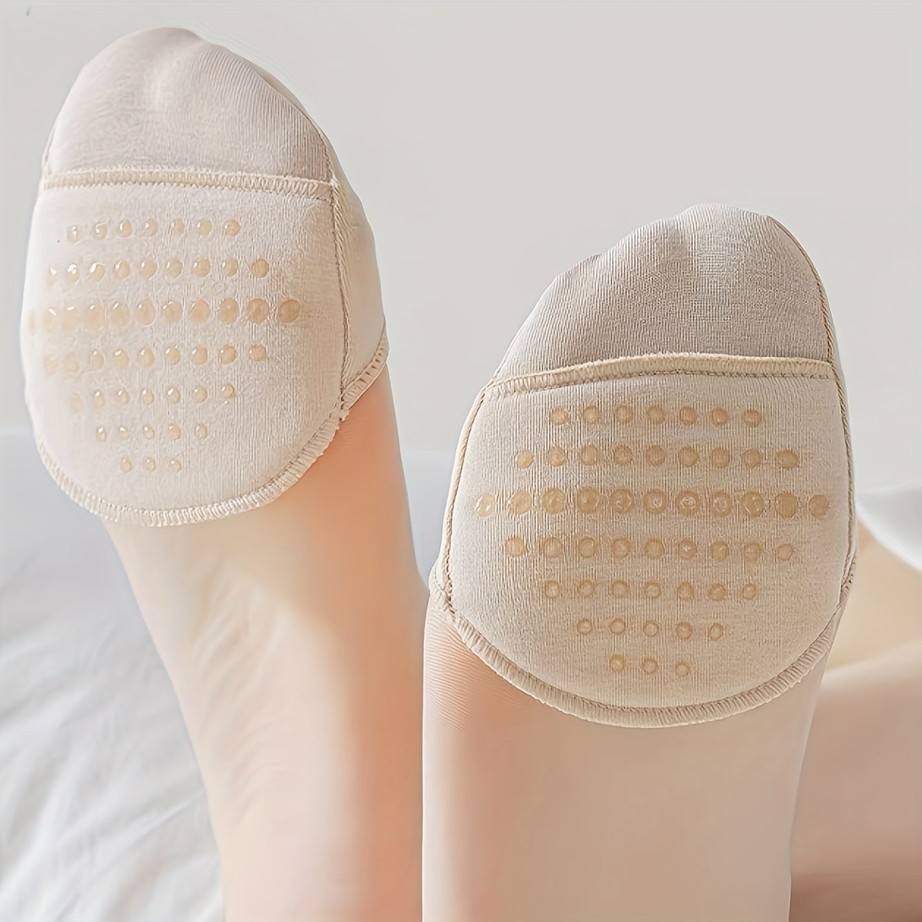 Unisex Cushioned Non-Slip Forefoot Insoles Seamless Elastic Fabric