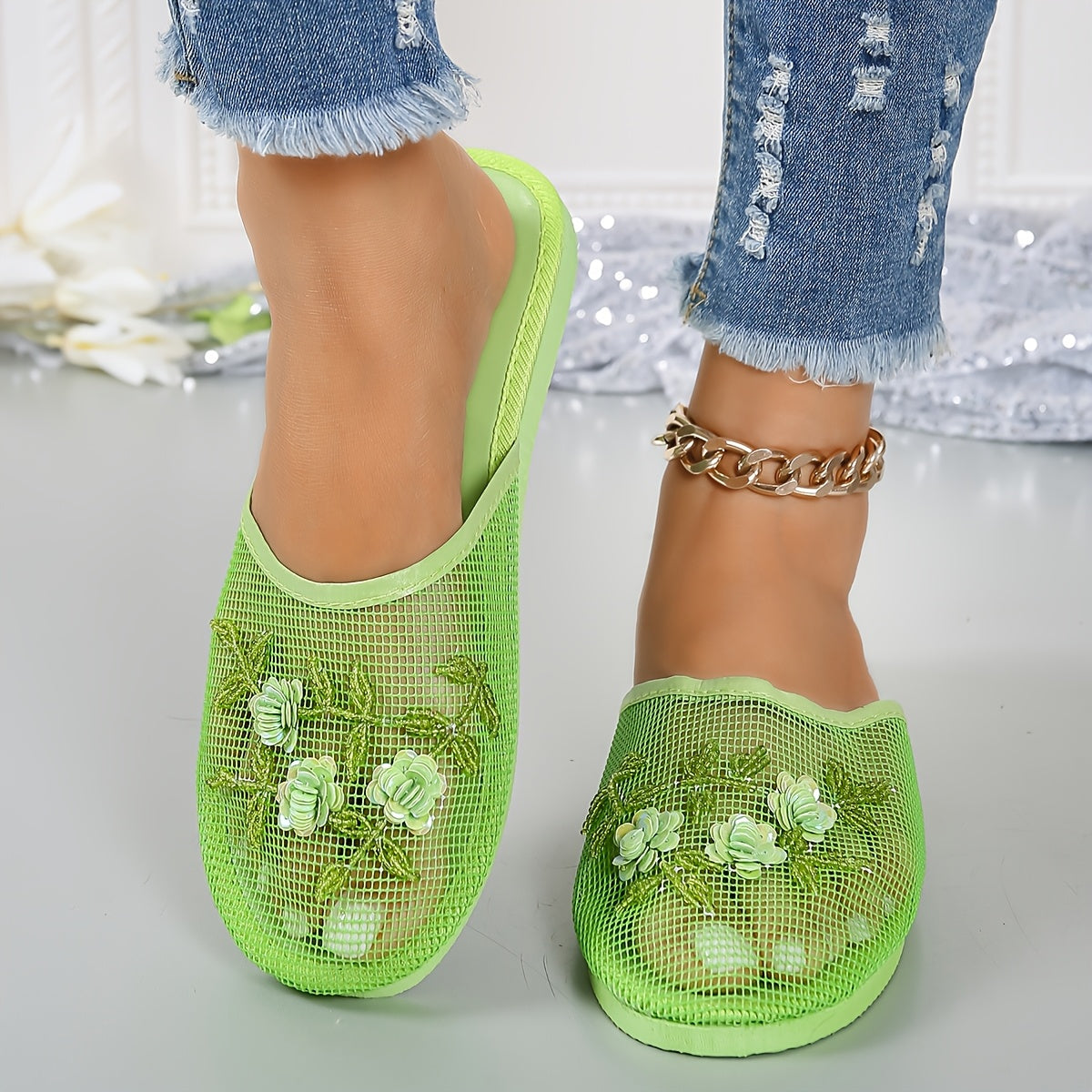 Women's Flat Sandals With Flower Sequins and Beaded Detail