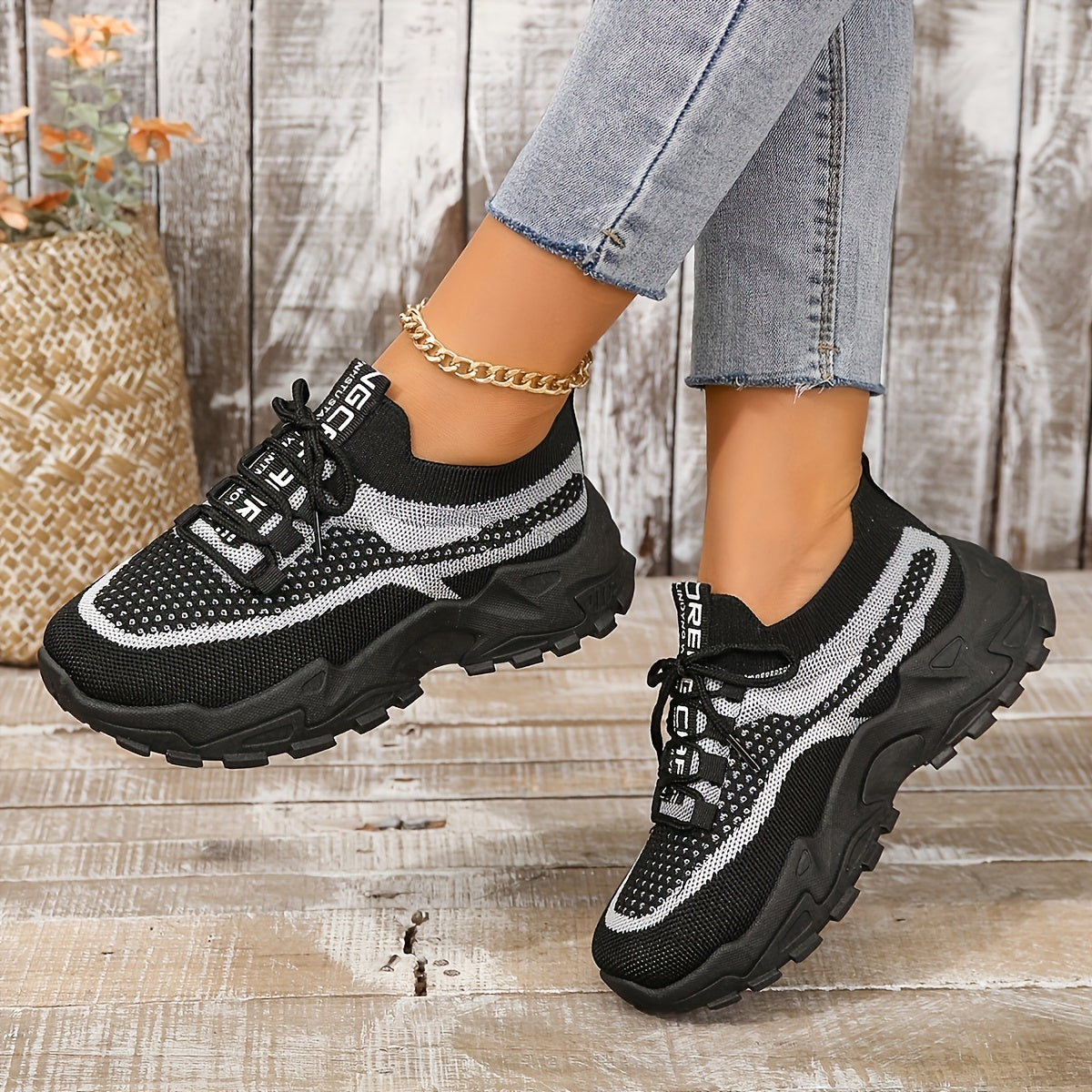 Women's Breathable Mesh Sneakers Low-Top Lace-Up Sports Shoes Light Blue White Gradient