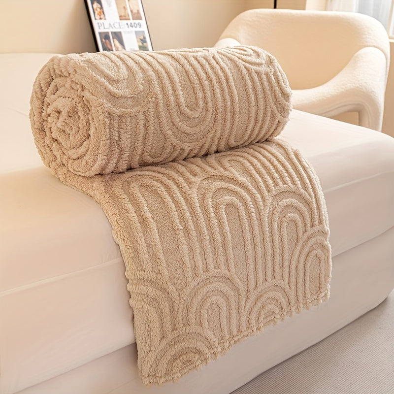 Striped Plush Bed Blanket with Vintage Roman Column Pattern Polyester All-Season Sofa Throw