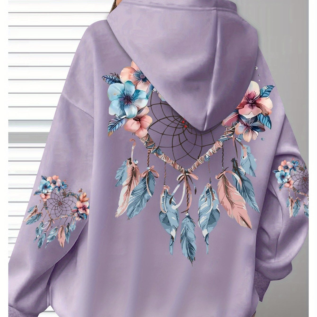 Толстовка женская с цветочным принтом, длинные рукава, черная с карманами, размер плюс