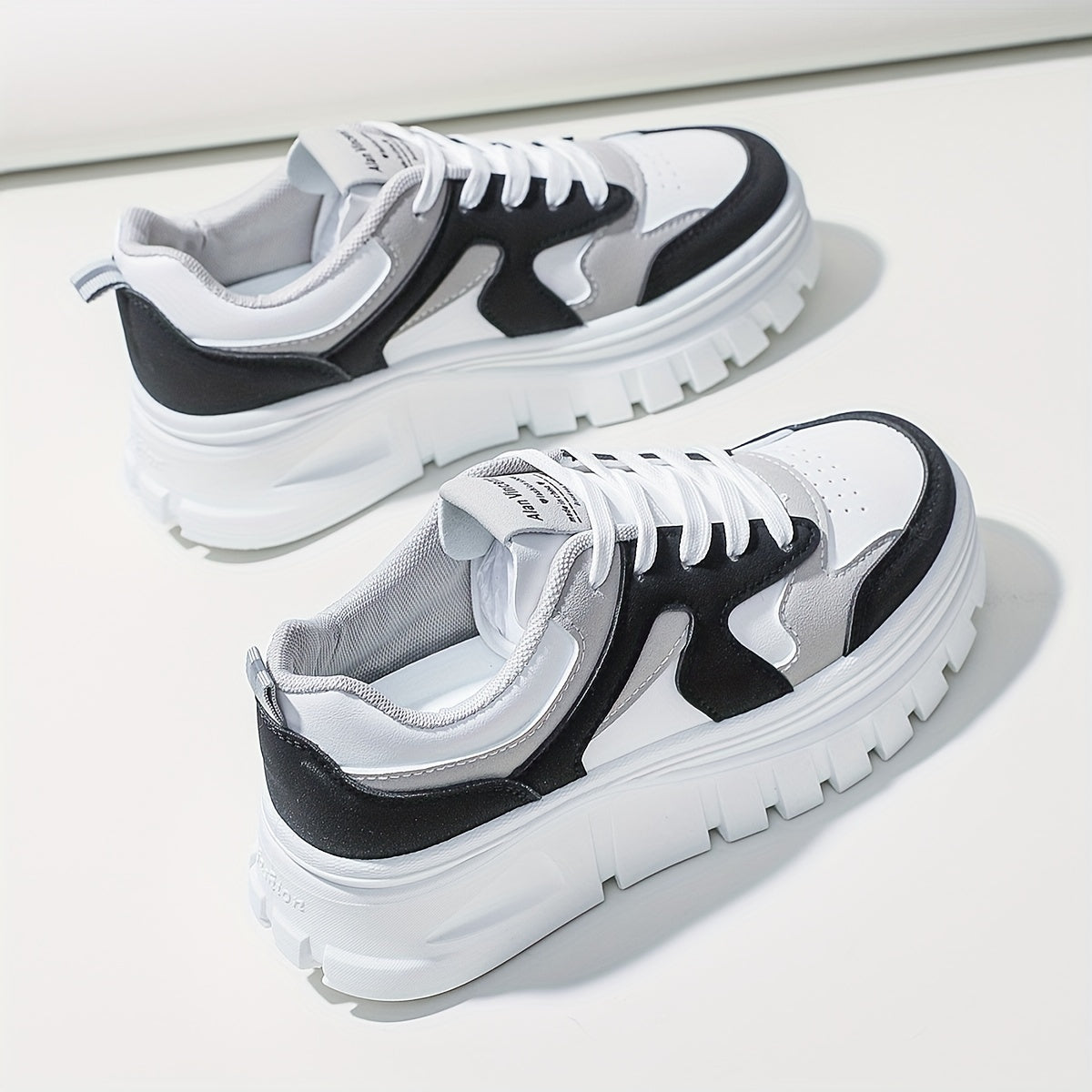 Zapatillas casuales de colorblock para mujer con cordones y plataforma para skate