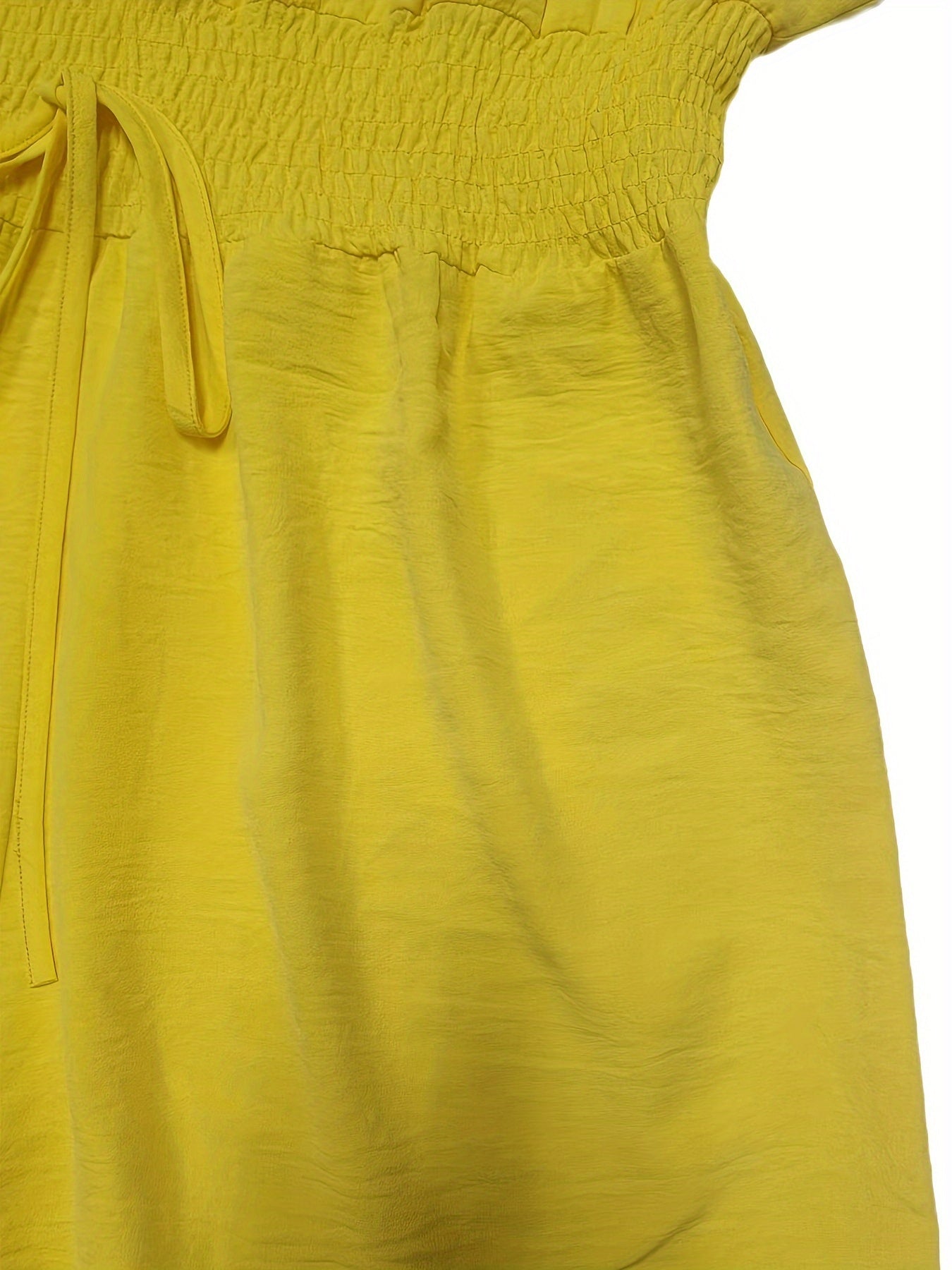 Mono casual de manga corta con escote en V y fruncido para mujer talla plus