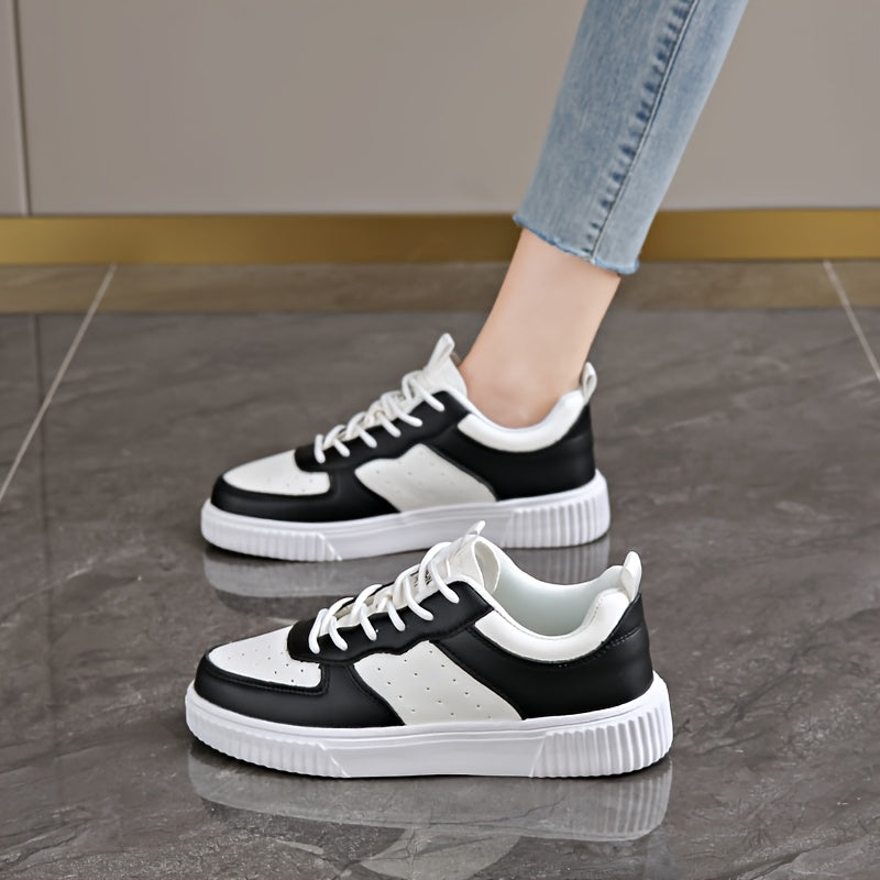 Women's Two-Tone Sneakers Black White Lightweight Casual Shoes