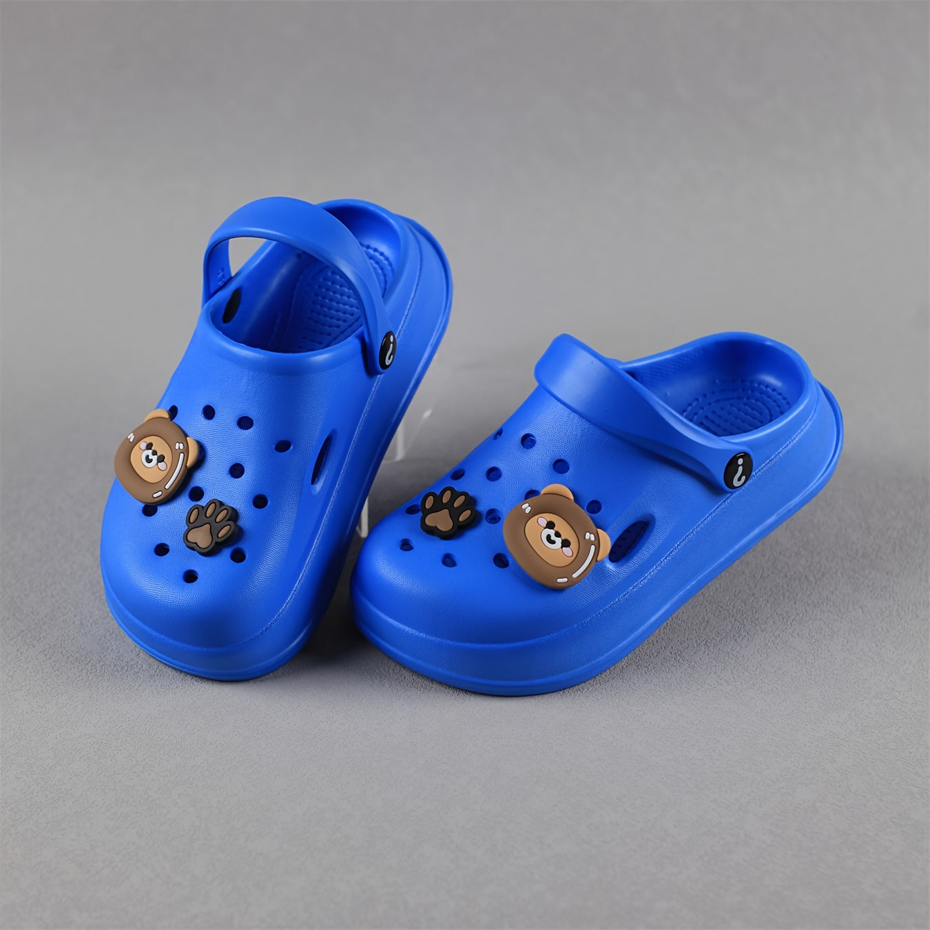 Sandalias slip-on para niños con suelas de EVA suave y punta redonda para uso casual en todas las estaciones