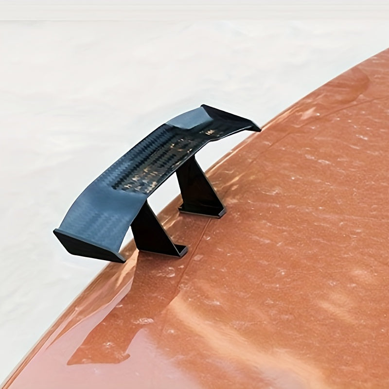 Spoiler de fibra de carbono trasero para coches y motocicletas acabado pulido