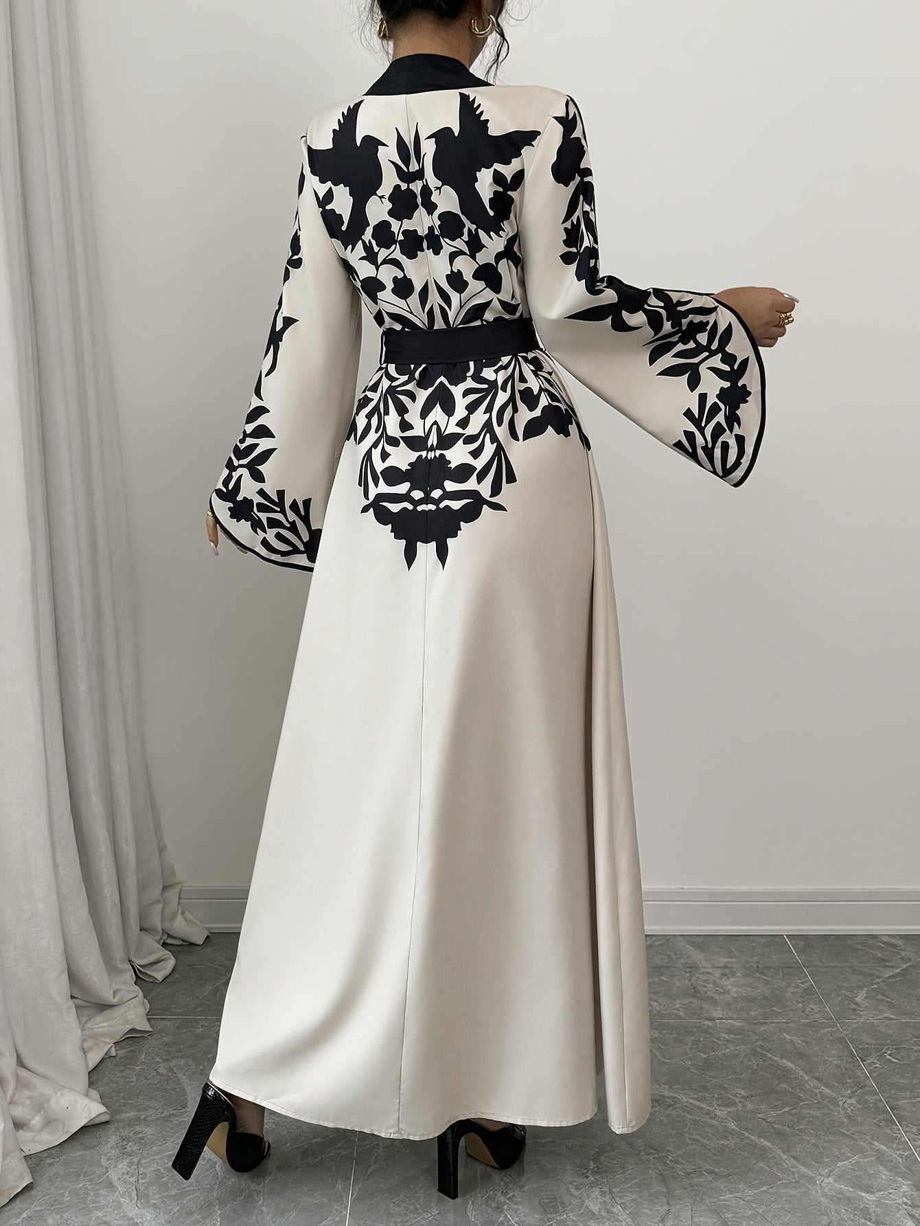 Elegant Long Sleeve Maxi Dress with Floral and Animal Print Belt V-Neck Wide Swing Skirt
