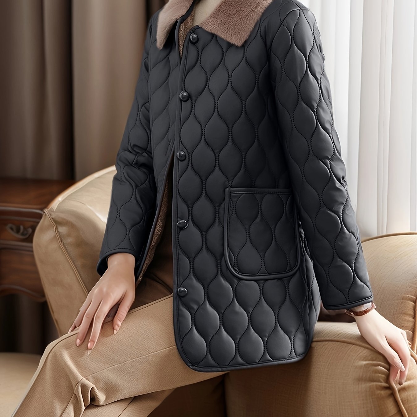 Women's Quilted Polyester Jacket with Faux Fur Collar Long Sleeve Flared Hem All-Season