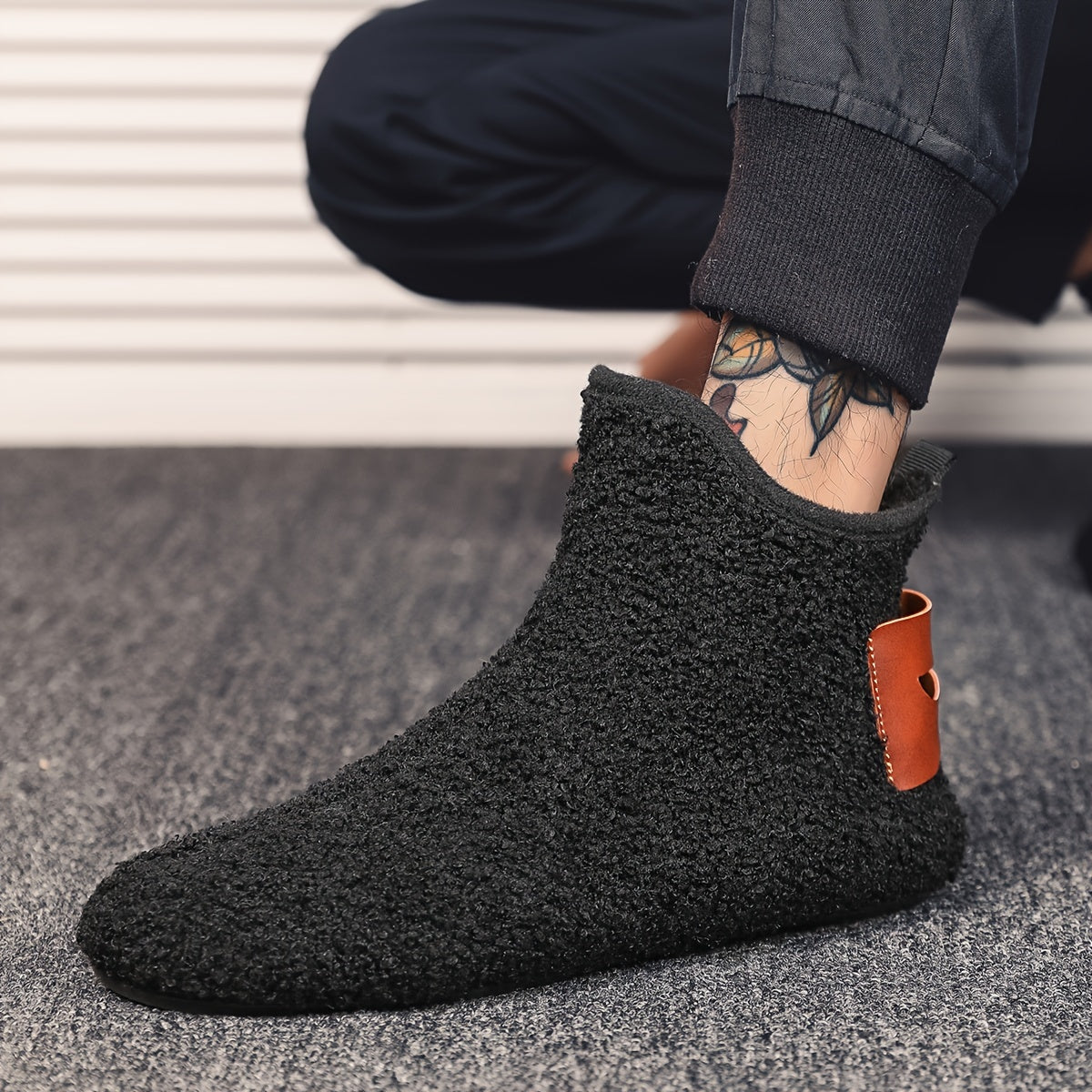 Pantuflas masculinas de interior tipo slip-on para tobillo con suela de goma antideslizante y forro de felpa