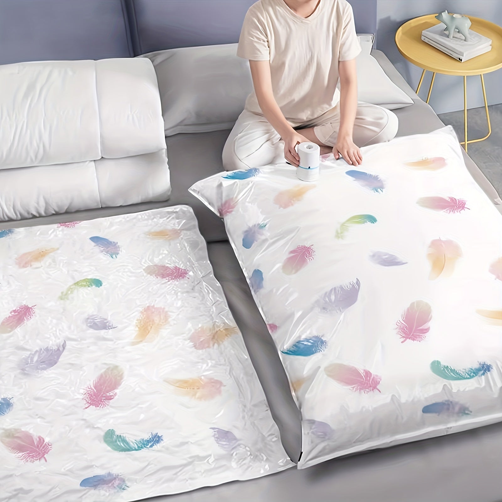 Set of Vacuum Storage Bags with Feather Print 3 Pieces for Travel and Home Organization