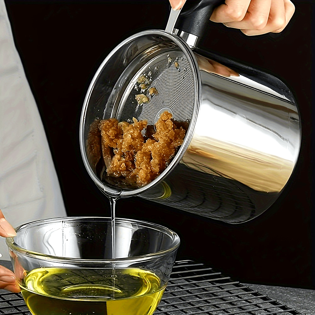 Stainless Steel Oil Filter Jug with Strainer 60oz Kitchen Storage Tank