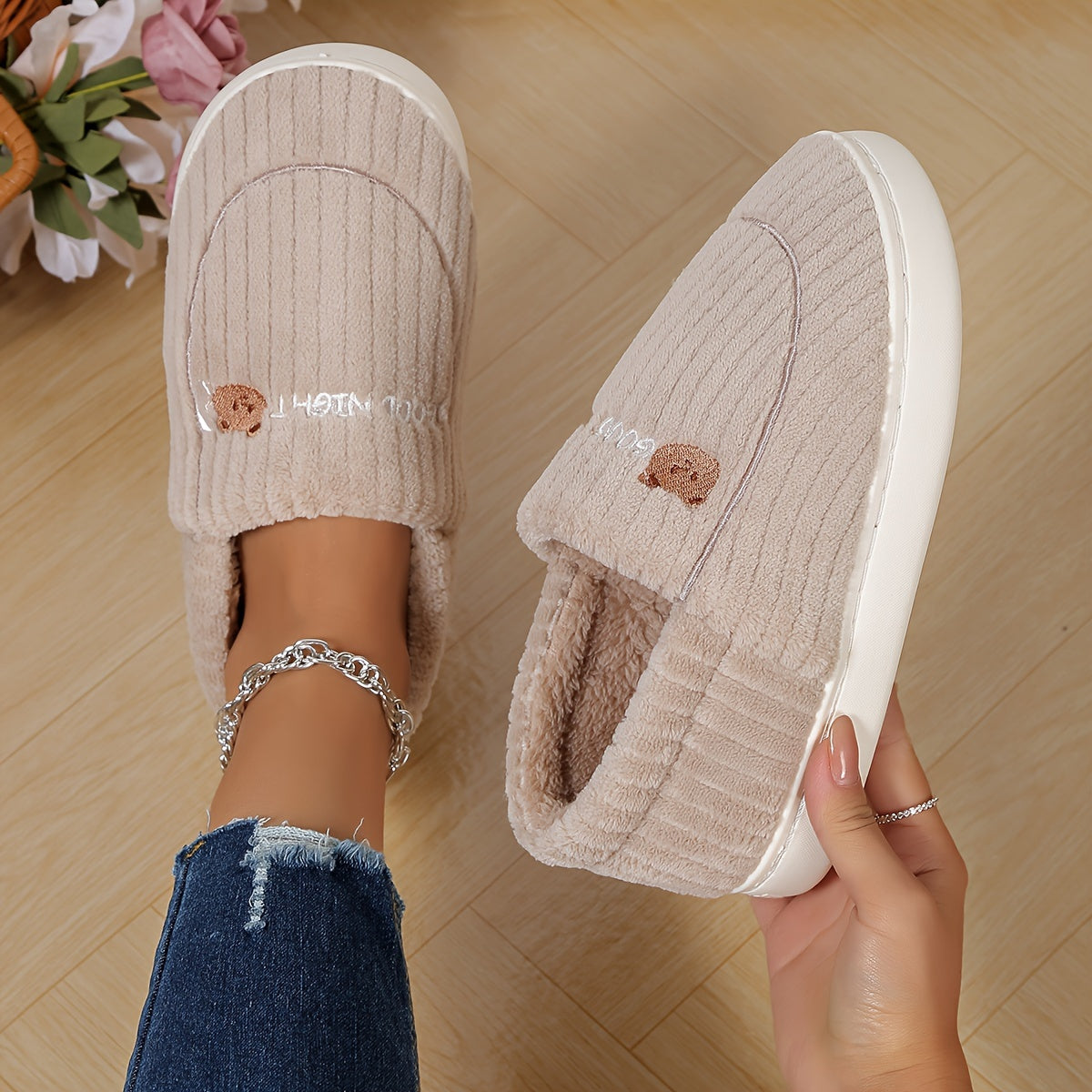 Women Indoor Slippers Warm Fleece Cartoon Slip-On Shoes