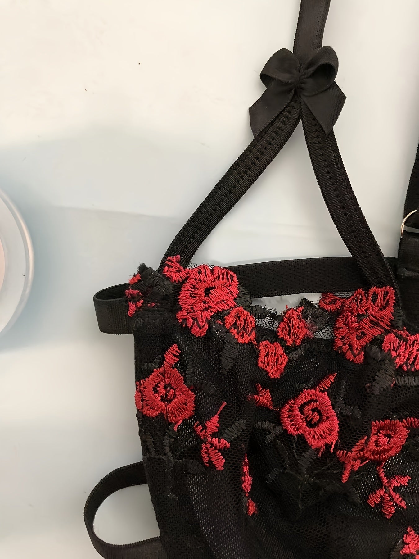 Black Lace Lingerie Set with Push-Up Bra and Underwired Panties for Everyday Wear