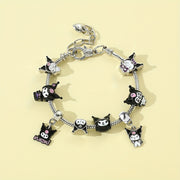 Bayram ruhiga kirish uchun Sanrio Kuromi Charm bilaguzukini oling - har qanday tadbir uchun mos va qiziqarli aksessuar!