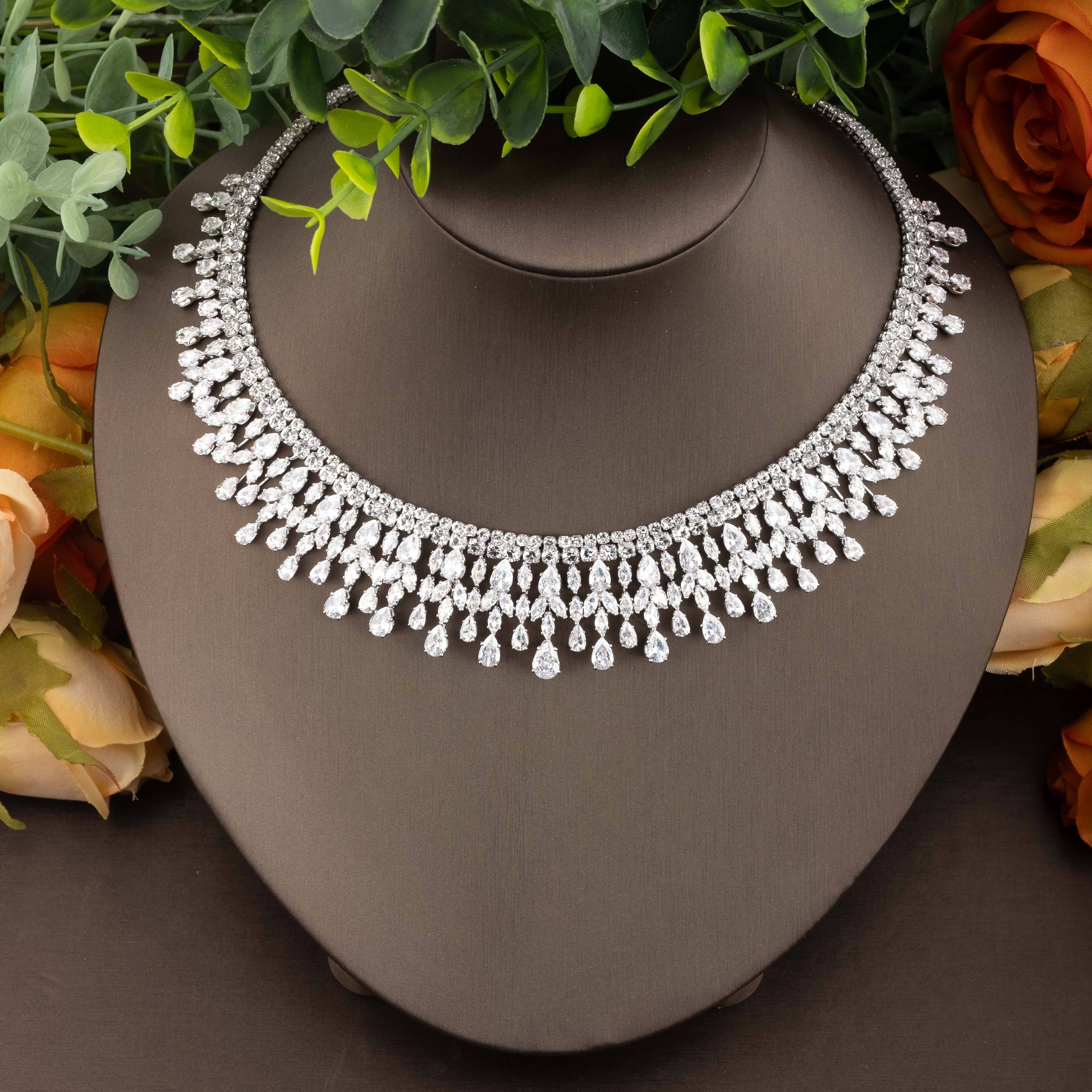 Роскошный арабский кубический цирконий кулон с капельками, идеальный для свадебных банкетов и особых случаев.