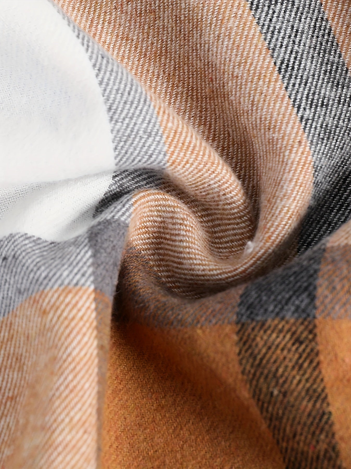 Plus-Size Men’s Plaid Long-Sleeve Shirt Polyester Casual Spring Fall