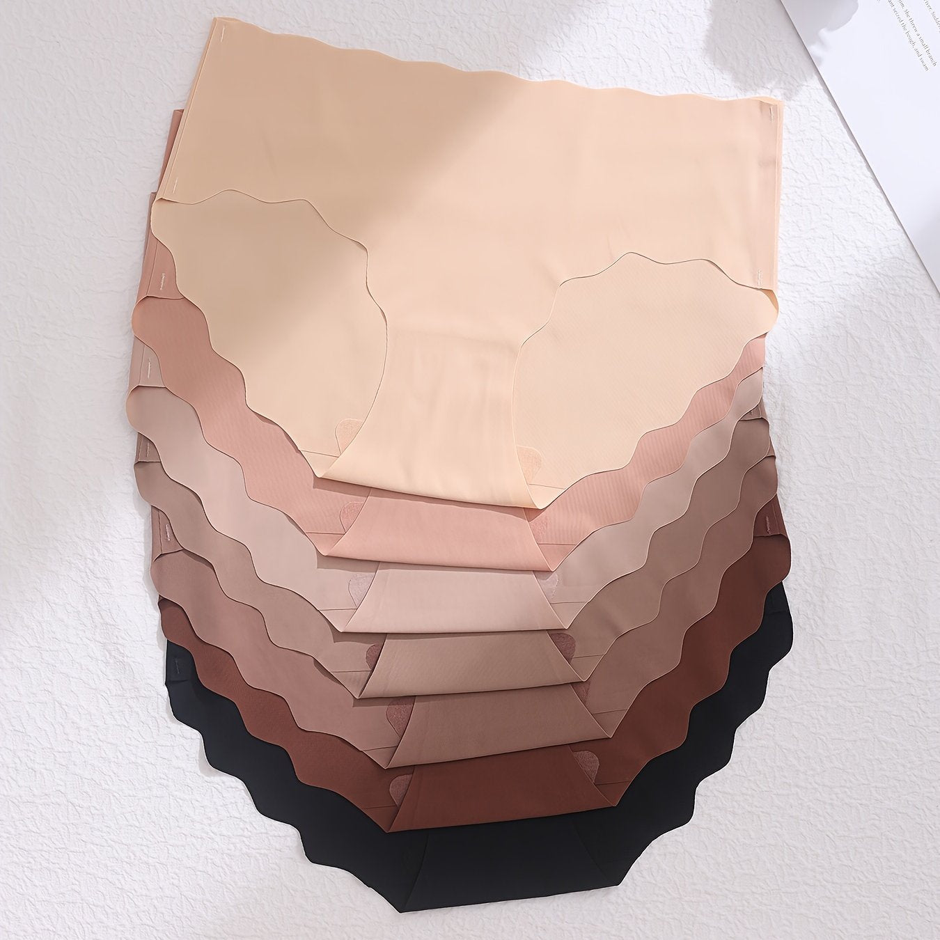 7 dona Ayollar uchun Yengil Rangi Ichki Kiym, To'lqinli Qirralar bilan, Qulay, Havo O'tkazuvchi, O'rta Bel, Bir Rangli