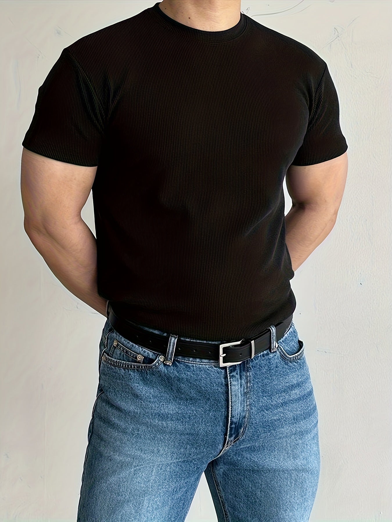 Men's Breathable Elastic Sports T-Shirt for Running and Fitness Short Sleeve