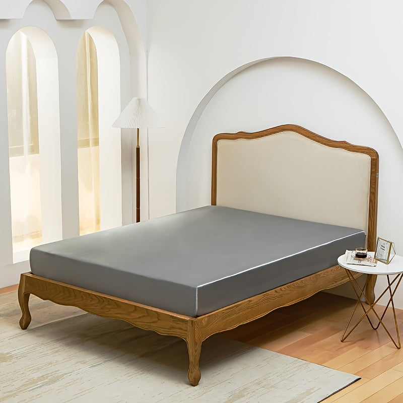 Silky Soft 100% Polyester Satin Bed Sheet for All Seasons Light Luxury Pilling-Resistant Queen Size