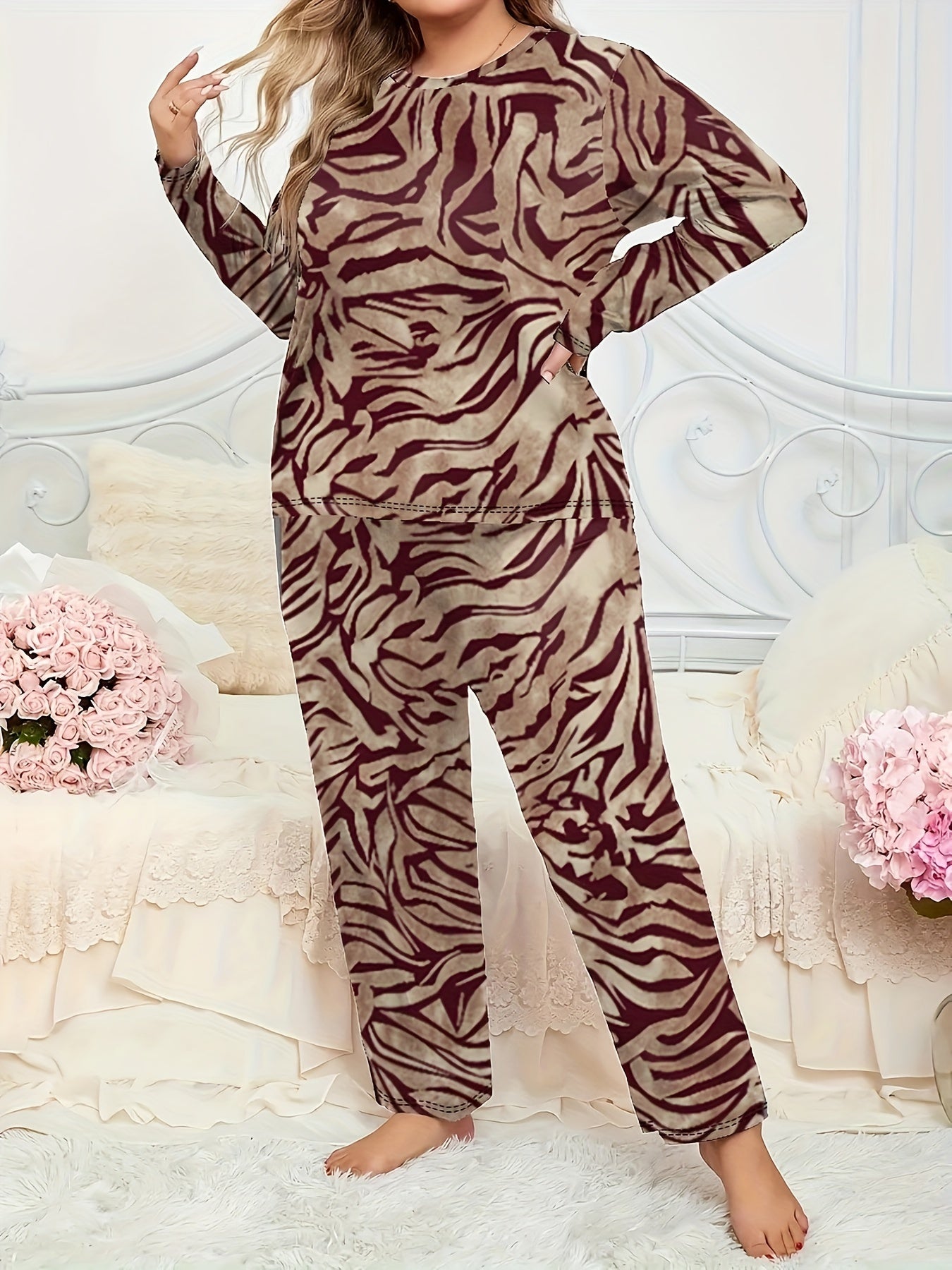 Leopard Print Women's Pajama Set 100% Polyester Knit Long Sleeve Pants Loungewear
