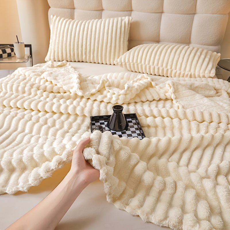 Soft Faux Rabbit Fur Throw Blanket for Couch Bed Travel All-Season Gift