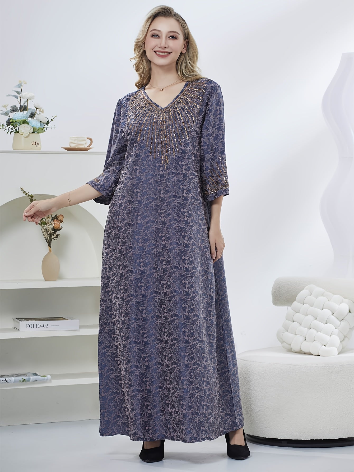 Plus Size Blue Floral Abaya with Rhinestone Embellishments Comfortable Breathable Fabric