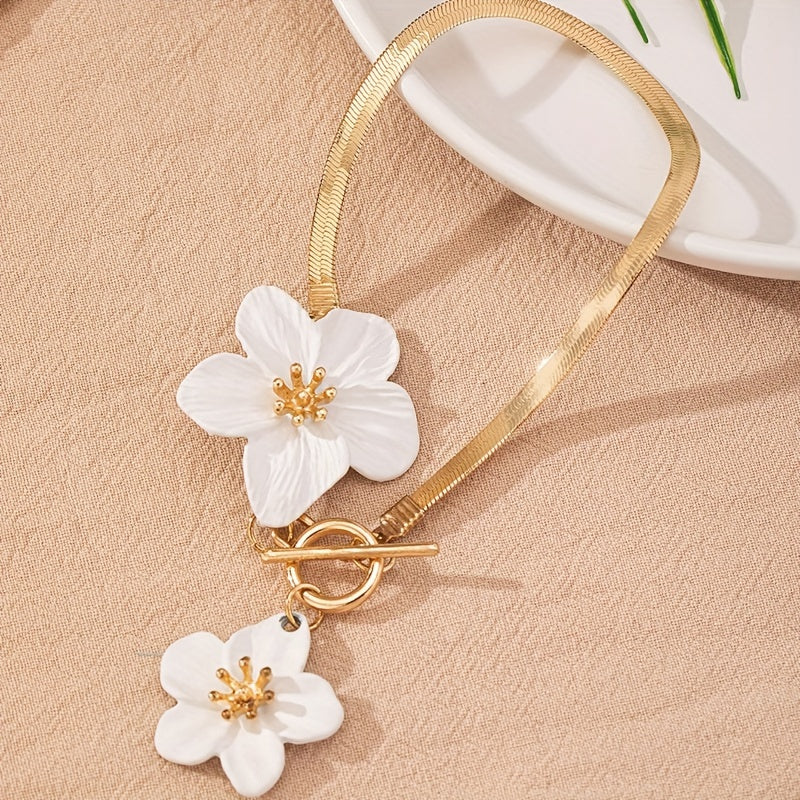 Gold-Tone Anklet with White Flower Charms for Women, Elegant Vacation Jewelry