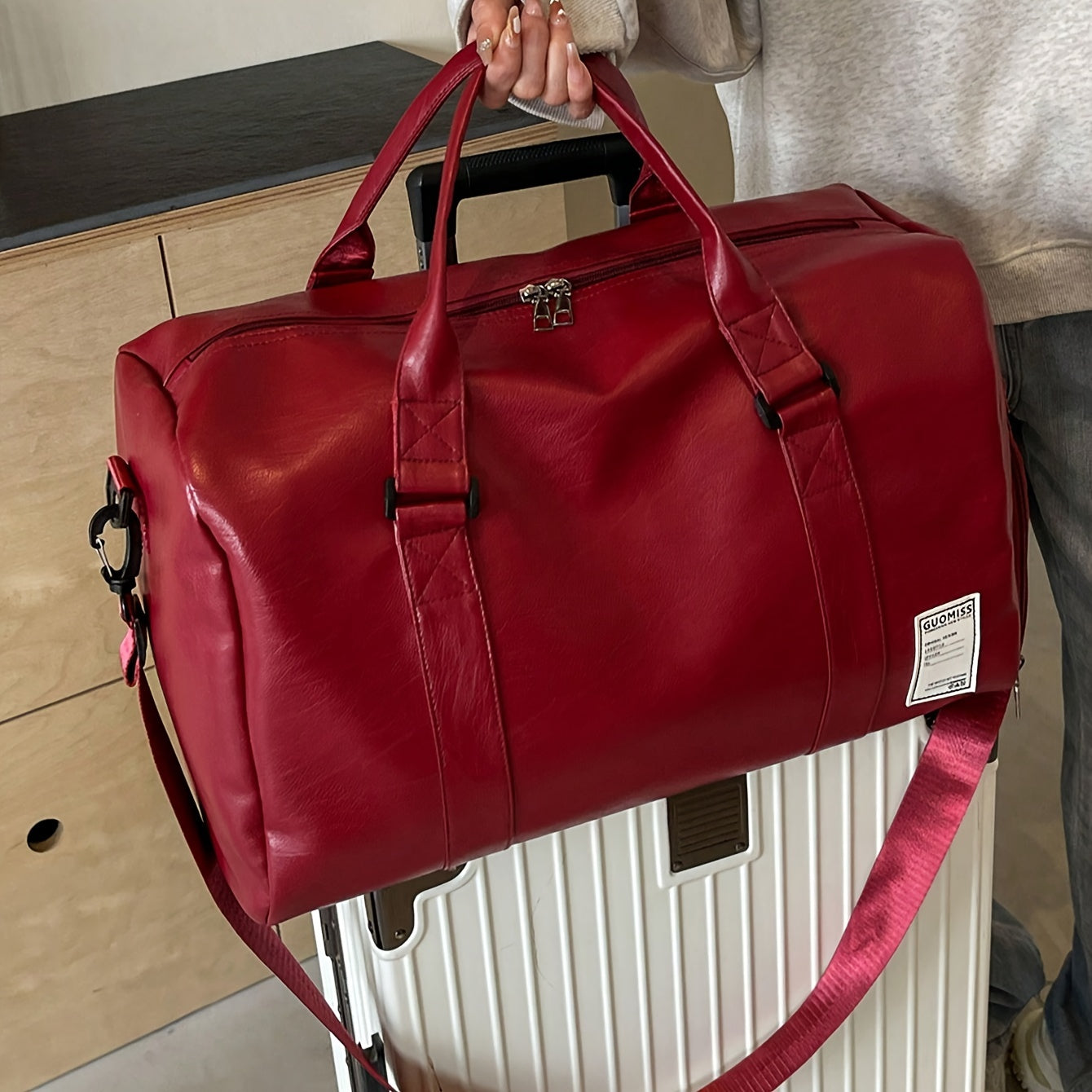 Large Capacity PU Duffel Bag with Wet Dry Separation Shoe Compartment for Travel Gym and Business