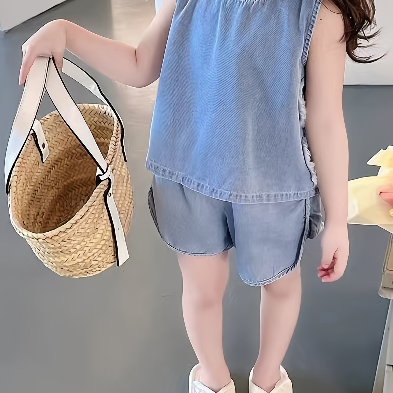 Летний комплект для девочек: майка и шорты, без рукавов, для прогулок на улице