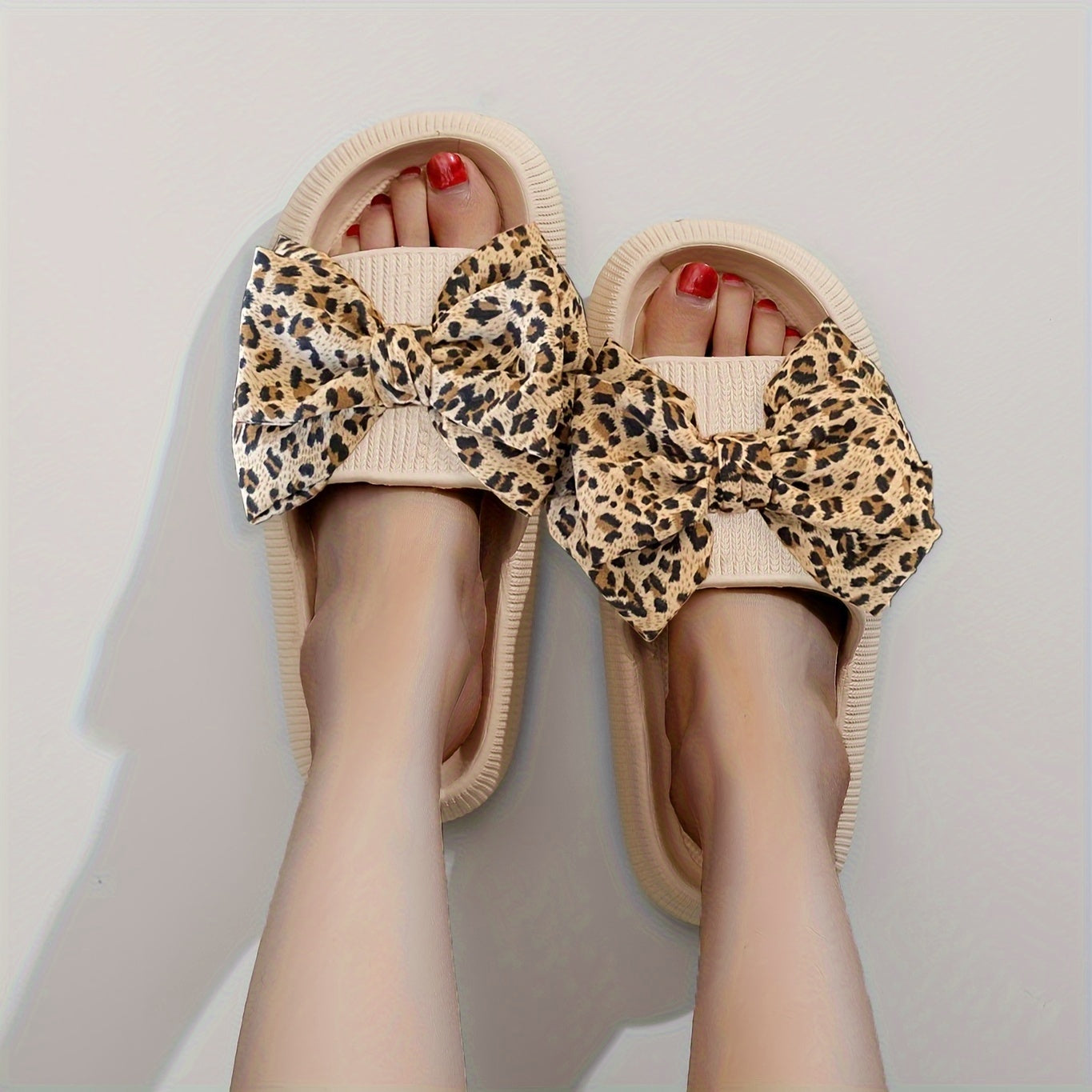 Ayollar uchun ochiq-toe yozgi plyaj shlyapasi bilan bowli slip-on sandallari apelsin