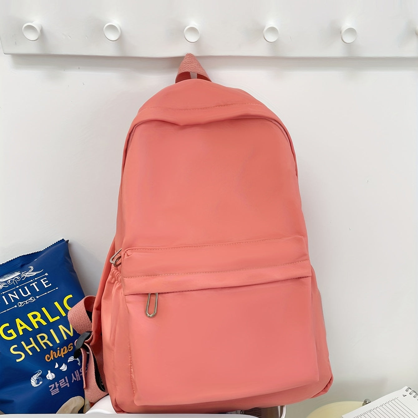 4 ta ruksak, kesish sumkasi, qo'l sumkasi va qalam sumkasi klassik bir xil ranglarda. Ayollar va erkaklar uchun tasodifiy sayohat uchun mos, katta sig'imga ega. Maktab qizlari va talabalar uchun ideal.