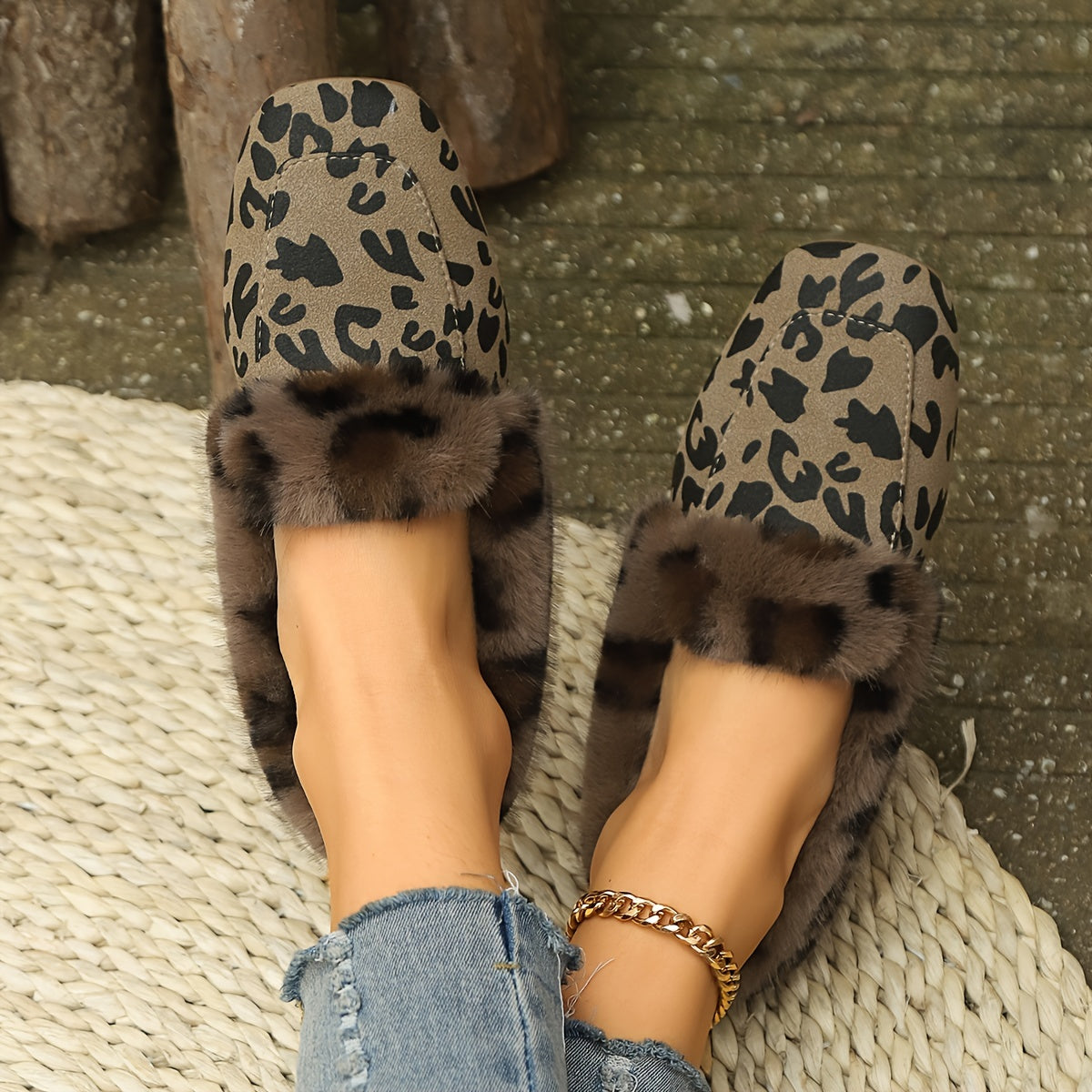 Women’s Leopard Print Plush Slippers Warm Faux Fur Indoor Shoes